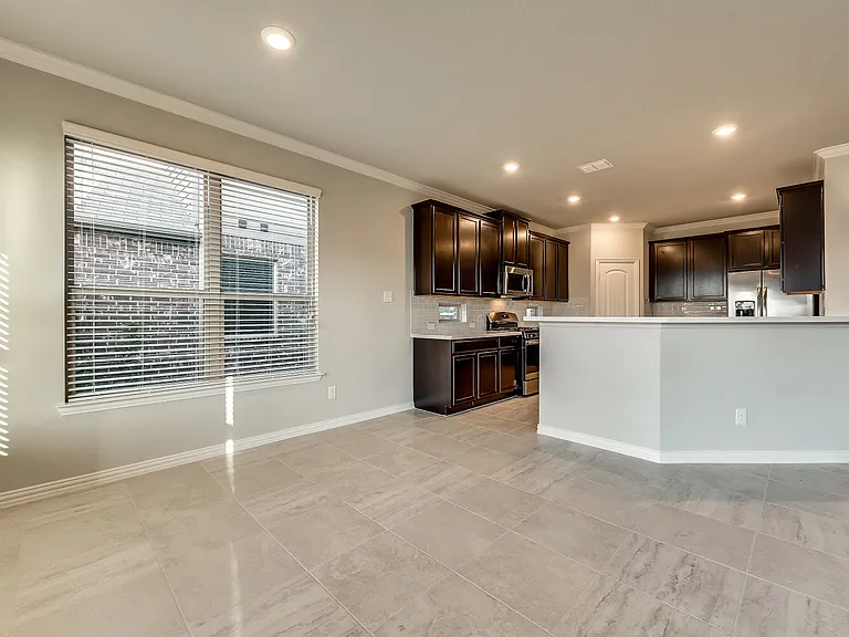 15925 Holly Crk — Photo 11