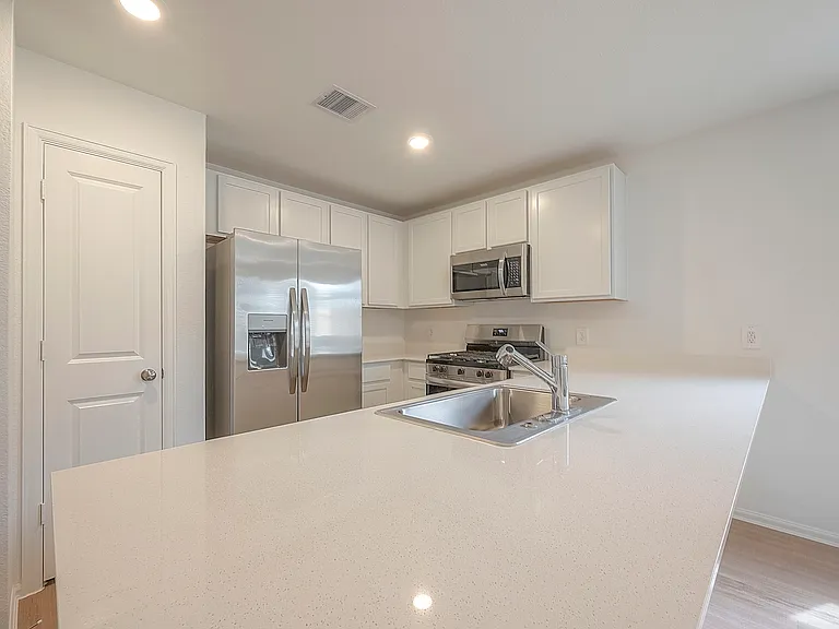 1491 Las Cuevas Dr — Photo 41