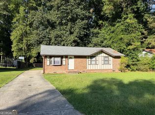 1345 La Belle St, Jonesboro, GA 30238