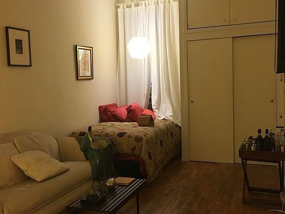 3rd image of 26 Gramercy Park S APT 1D