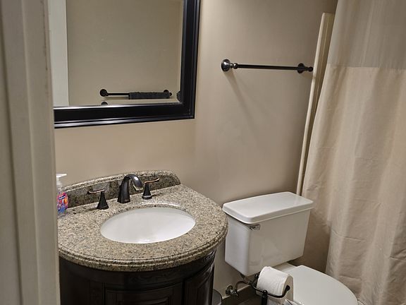 4th image of 7600 Hollister Ave #X