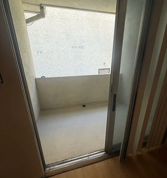 1166 Amherst Ave #6 — Photo 6