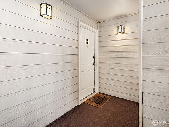 3rd image of 2506 S 317th St APT 103