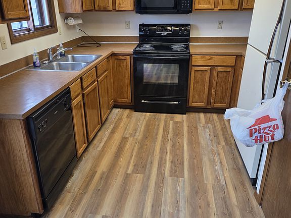 5th image of 111 Westview Ct