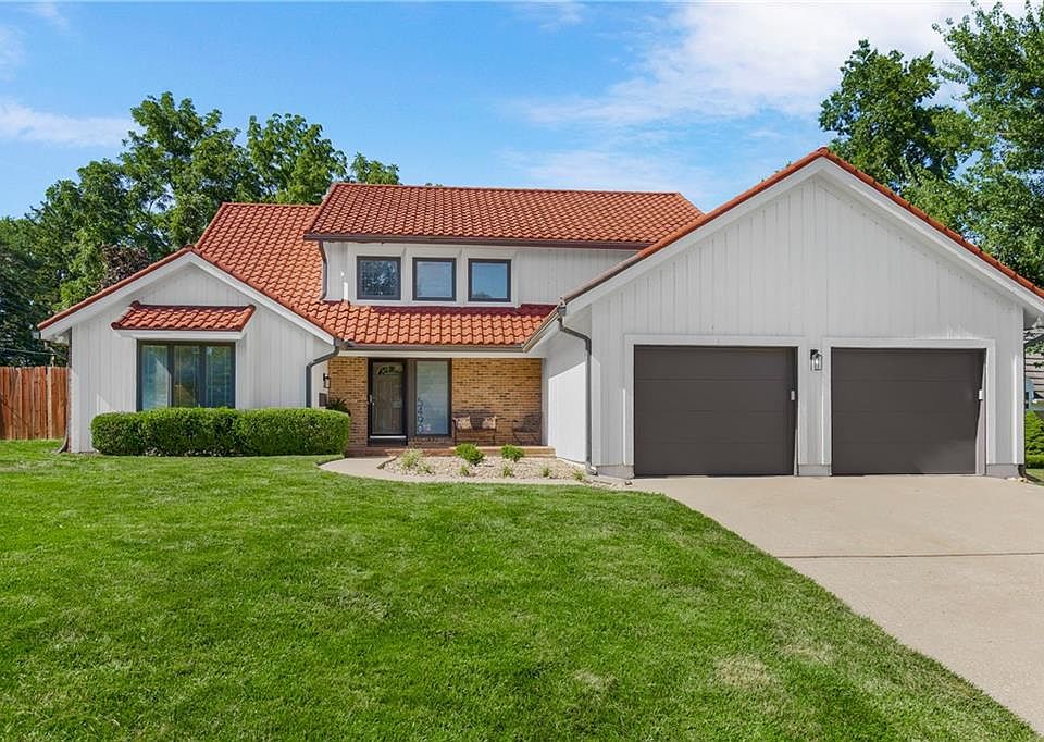 5490 W 85th Ter, Prairie Village, KS 66207 | Zillow