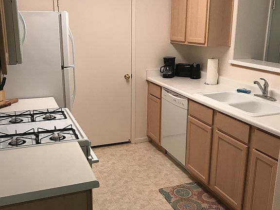 5th image of 950 Seven Hills Dr #224-1