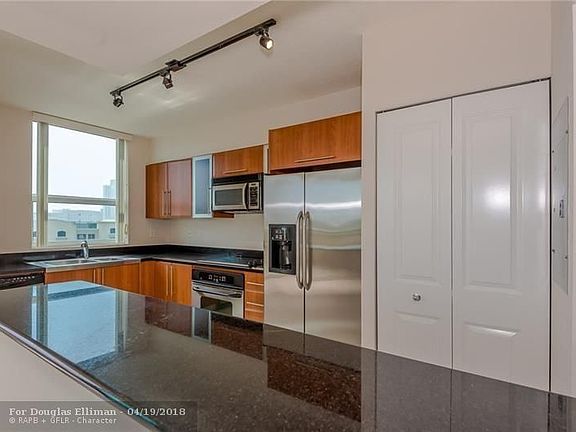 5th image of 600 W Las Olas Blvd APT 607S