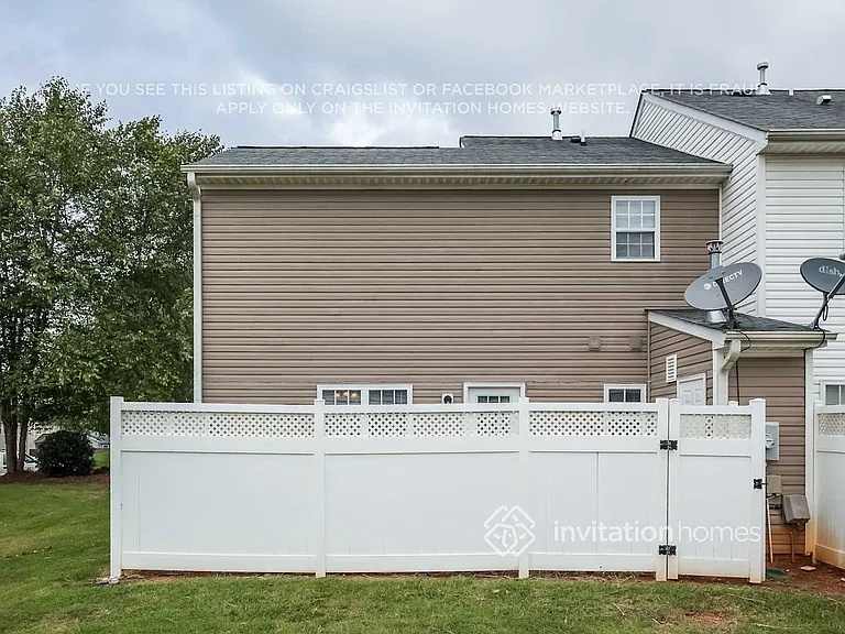 4200 Youngstown Dr — Photo 19