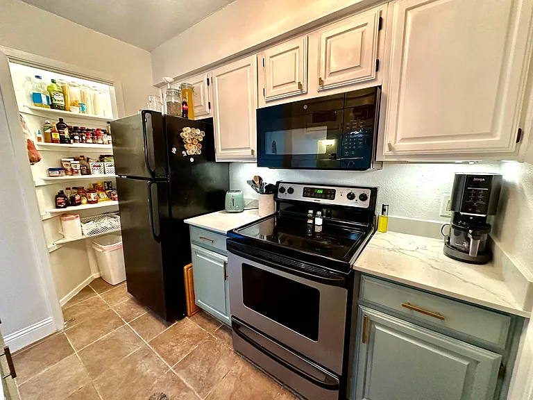 1108 Quail Valley Ln #221 — Photo 4
