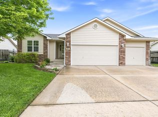 2570 N Shefford St, Wichita, KS 67205