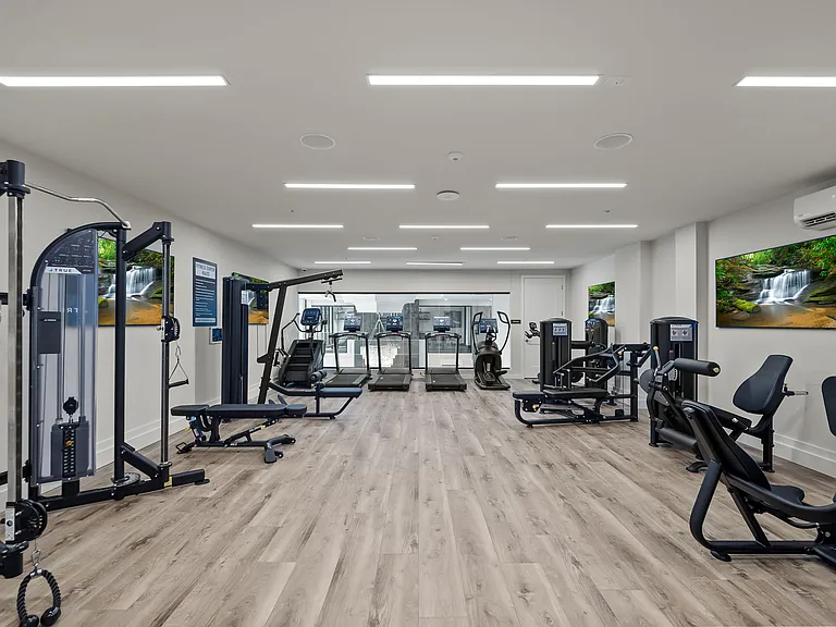 Full Service Gym