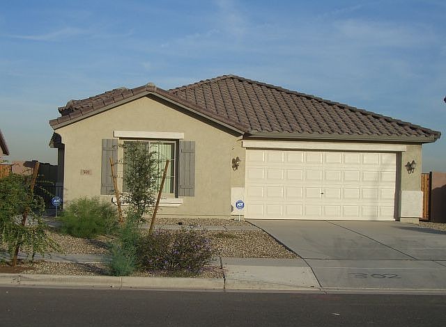 Avondale, AZ Beauty Front View