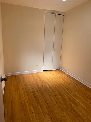 Rented by Walter & Samuels Inc | media 10