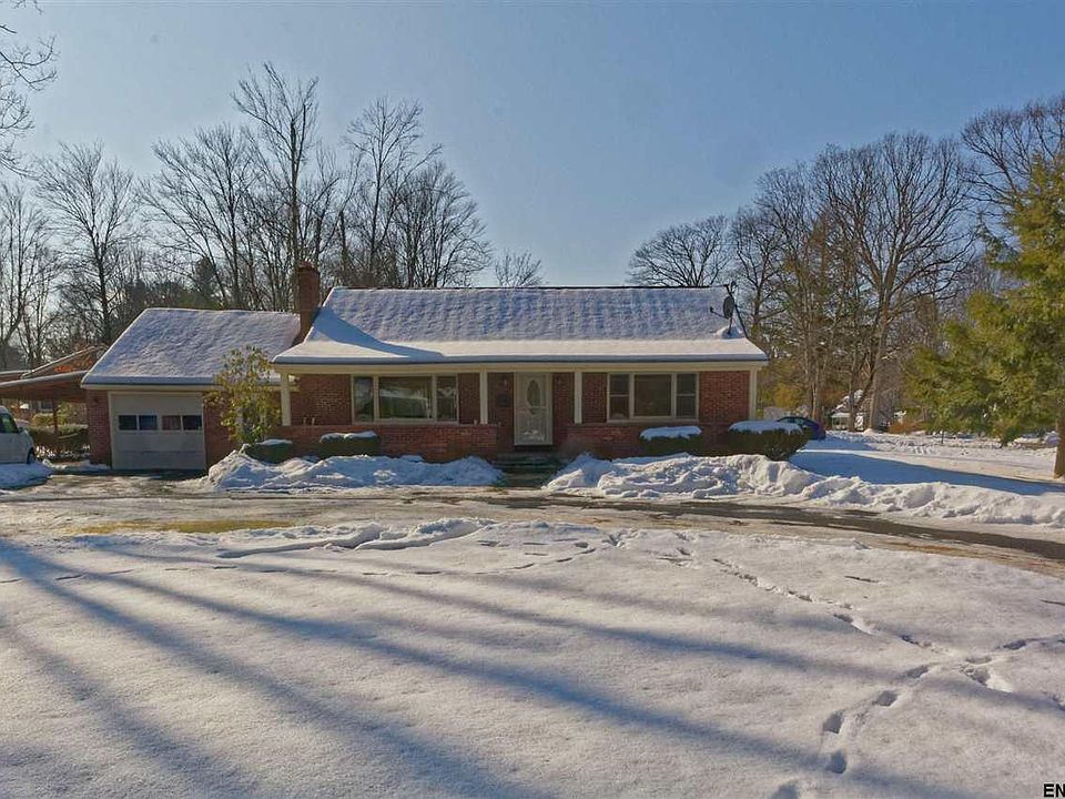 1st image of 17 Ellen Ln