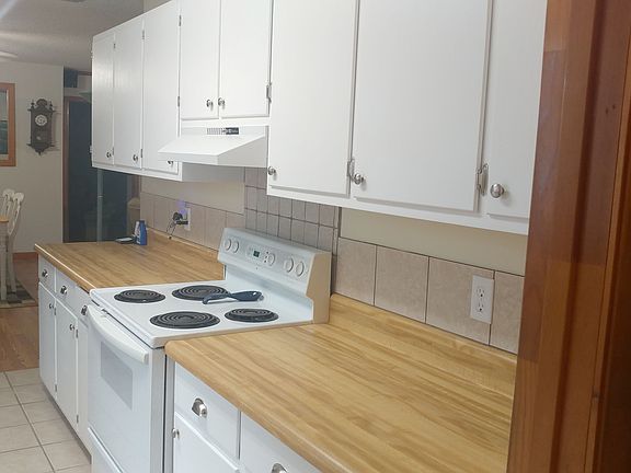 Solid Wood Cabinets!