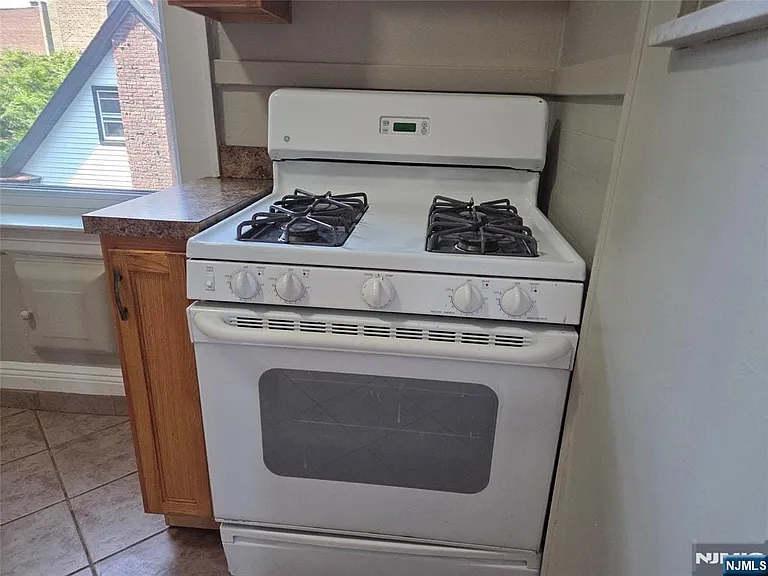 22 Seymour St #6 — Photo 14