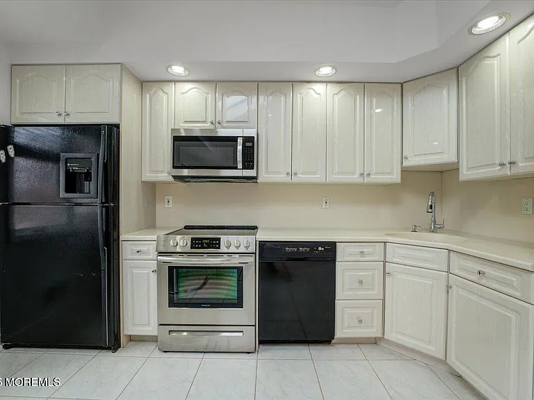 88-92 Broad St #2 — Photo 10