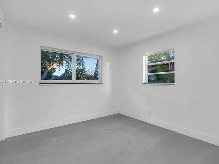 730 NW 77th Way — Photo 8