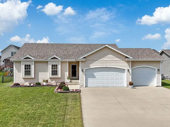 1716 NW Gabus Dr, Grimes, IA 50111