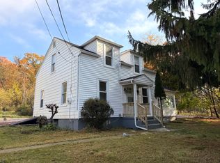 1893 Old State Rd, Dauphin, PA 17018