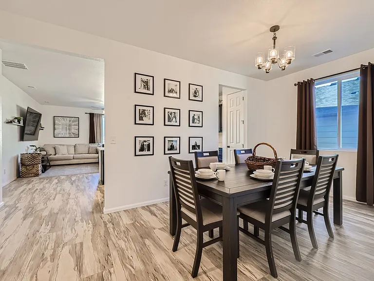 2609 Villageview Ln — Photo 11