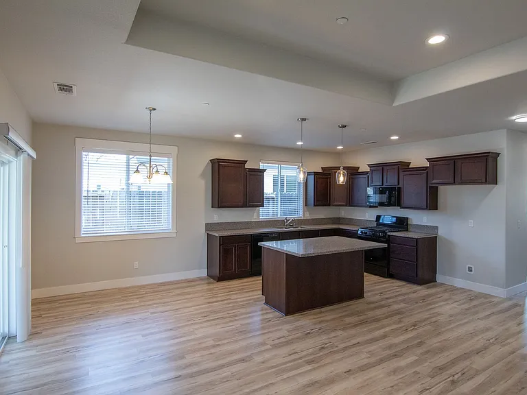 6053 Fallworth Dr — Photo 6