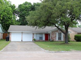 5802 De Lange Ln, Houston, TX 77092