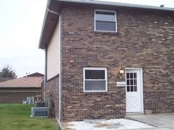 1261 Woodbrook Ln, Columbus, OH 43223