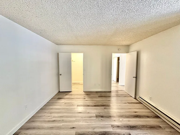 4546 Norwood Street — Photo 4
