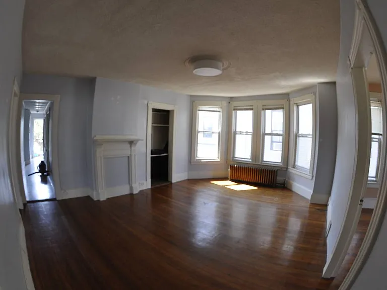 10 Lincoln Ave #2 — Photo 3