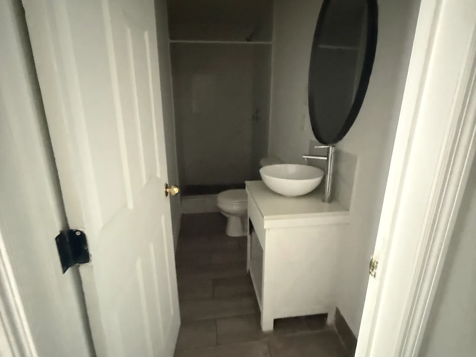 3 bed, 910 sqft, $2,000 — Photo 3