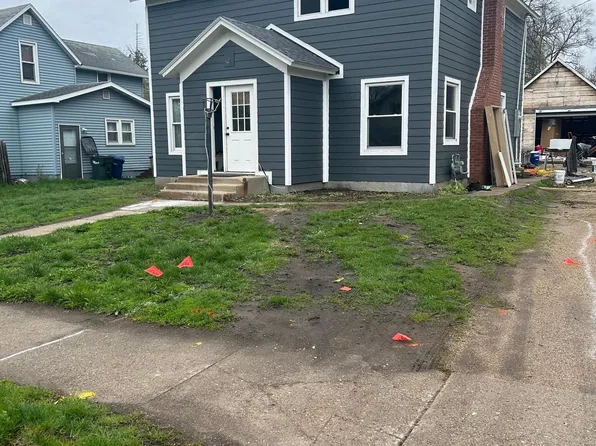 212 W Alcott Ave, Fergus Falls, MN 56537