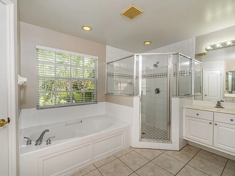 8976 Cypress Preserve Pl — Photo 14