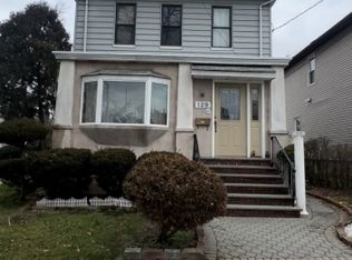 129 Pershing Ave, Roselle Park, NJ