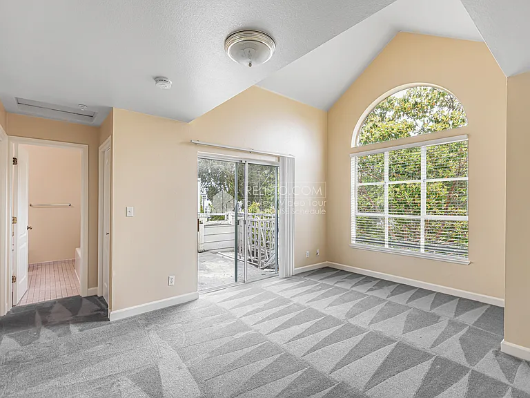 1112 Eddy #C — Photo 17