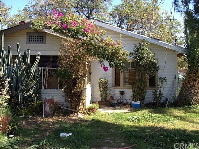 2nd image of 3735 Taft St