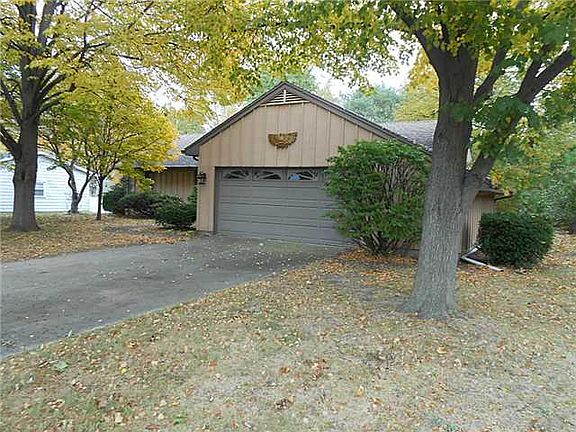2nd image of 508 Flanders Ave