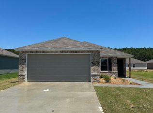 7 Curly Leaf Ln, Conway, AR 72032