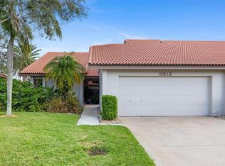 3818 Wilshire Cir W #15, Sarasota, FL 34238
