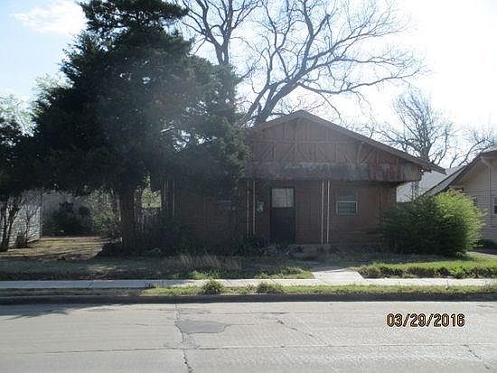 2nd image of 2302 N Lottie Ave