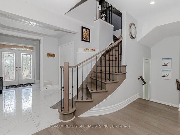 5th image of 46 Ocean Ridge Dr