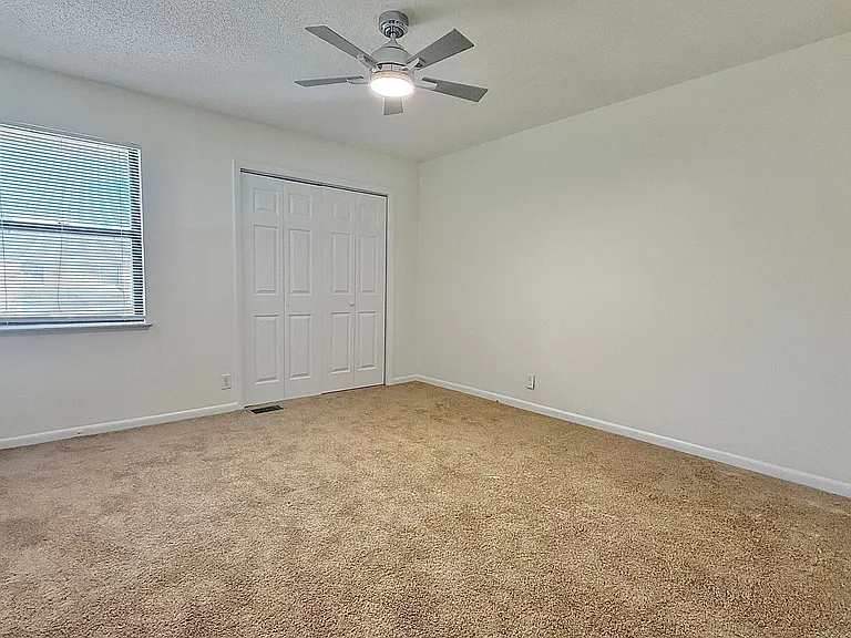 727 S Main St #107 — Photo 20