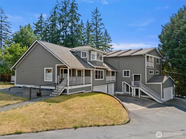 1645 NE Grandview Boulevard, Keyport, WA 98345