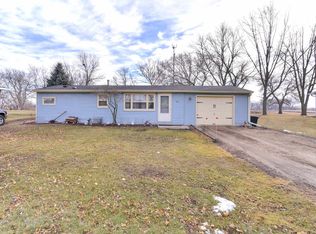 104 S 4th St, Terril, IA 51364