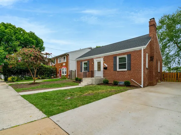 510 E Windsor Ave, Alexandria, VA 22301