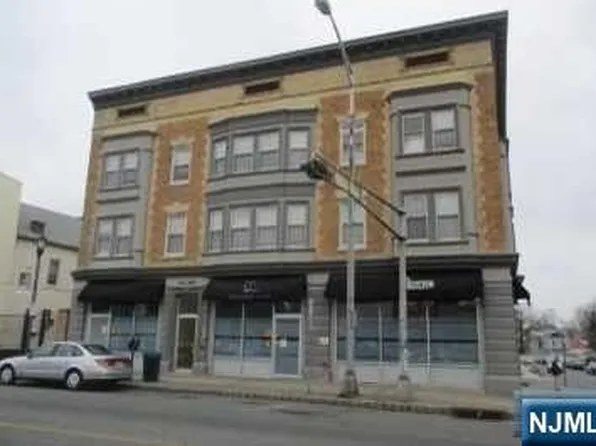 476-480 Martinlutherkingjr Blvd, East Orange, NJ 07018