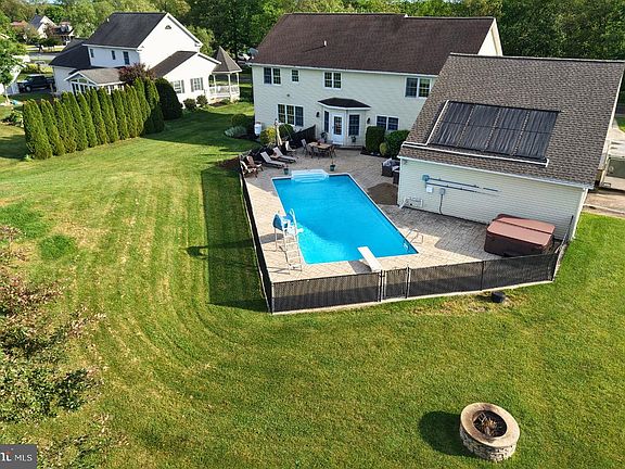 5th image of 4171 Fletcher Dr