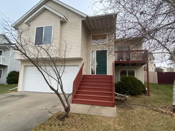 2861 Irving Ave, Iowa City, IA 52246