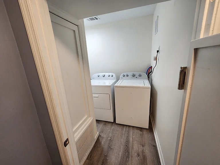 1603 Richards St — Photo 13