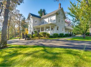 16022 SE River Rd, Milwaukie, OR 97267